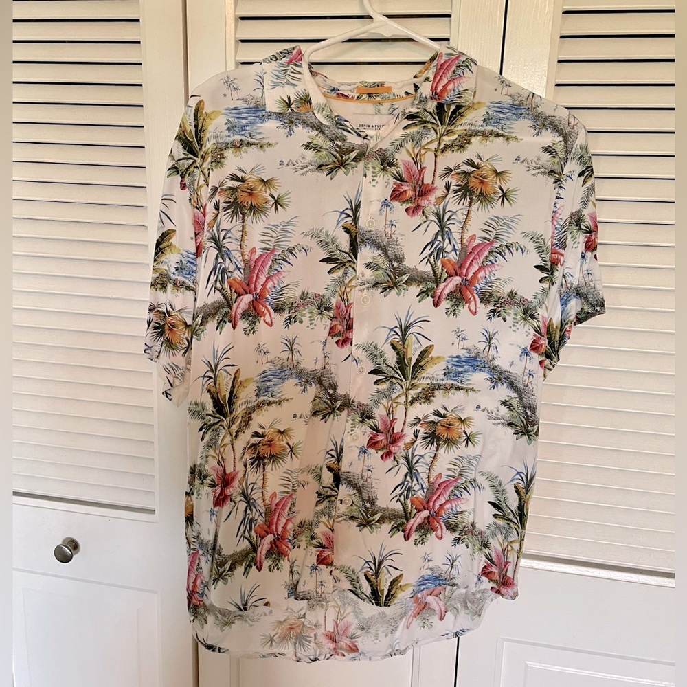 Denim & Flower Short Sleeve ButtonUp Shirt